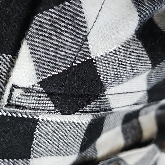 Maurices Black and Off White Soft Flannel Button Down Shirt NWT - Picture 5 of 11